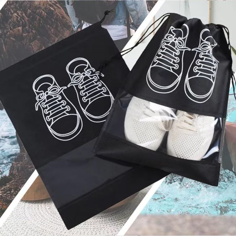 أكياس تخزين أحذية للسفر والاستخدام اليومي – قماش غير منسوج بفتحة شفافة ورباط سميك – مقاومة للغبار وخفيفة الوزن – متعددة الاستخدامات – مقاس كبير 44×32 سم