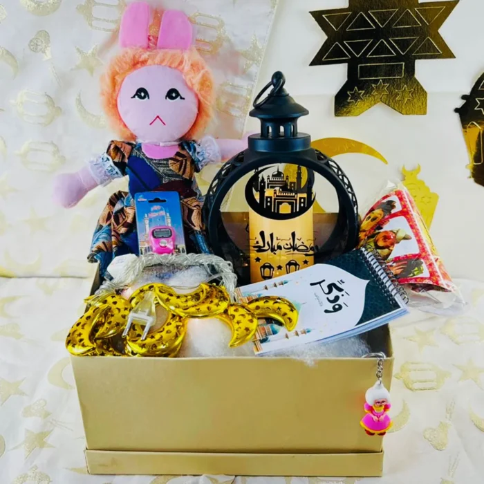 بوكس هدايا رمضان الفاخر ليس مجرد هدية، بل هو تجربة رمضانية متكاملة تضم أجمل عناصر الزينة والتذكير بالعبادات. سواء كنت ترغب في إهدائه للأهل والأصدقاء، استخدامه كديكور رمضاني، أو تقديمه كهدايا للعملاء والموظفين، فهو يجسد روح المحبة والاحتفال بالشهر الكريم.