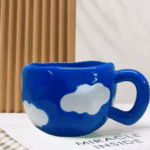 مج سحابي بورسلين أزرق – سعة 300 مل – تصميم سحاب المميز للمشروبات الساخنة والباردة