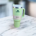 مج حراري ستانلي 1.18 لتر لون مينت جرين– حافظ للحرارة والبرودة بتصميم عملي للمشروبات اليومية