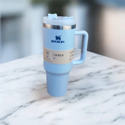 مج حراري ستانلي 1.18 لتر لون بيبي بلو– حافظ للحرارة والبرودة بتصميم عملي للمشروبات اليومية