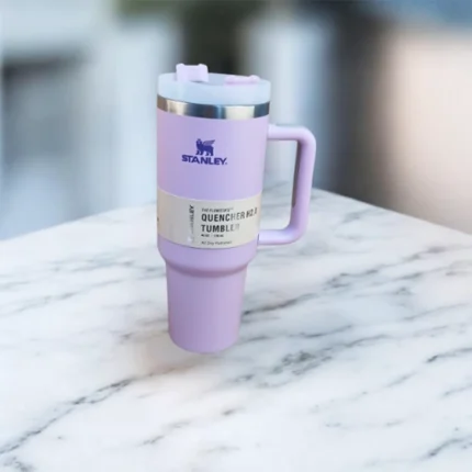 مج حراري ستانلي 1.18 لتر لون لافندر– حافظ للحرارة والبرودة بتصميم عملي للمشروبات اليومية