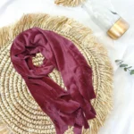 شال ميكاسا -شال القطيفة المخمل الناعم 210×60 سم – شال شتوي فاخر باللون الأحمر والنبيتي