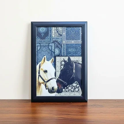 برواز ديكور بتصميم خيول أبيض وأسود – إطار أنيق أسود للديكور العصري – مقاس 20×30 سم