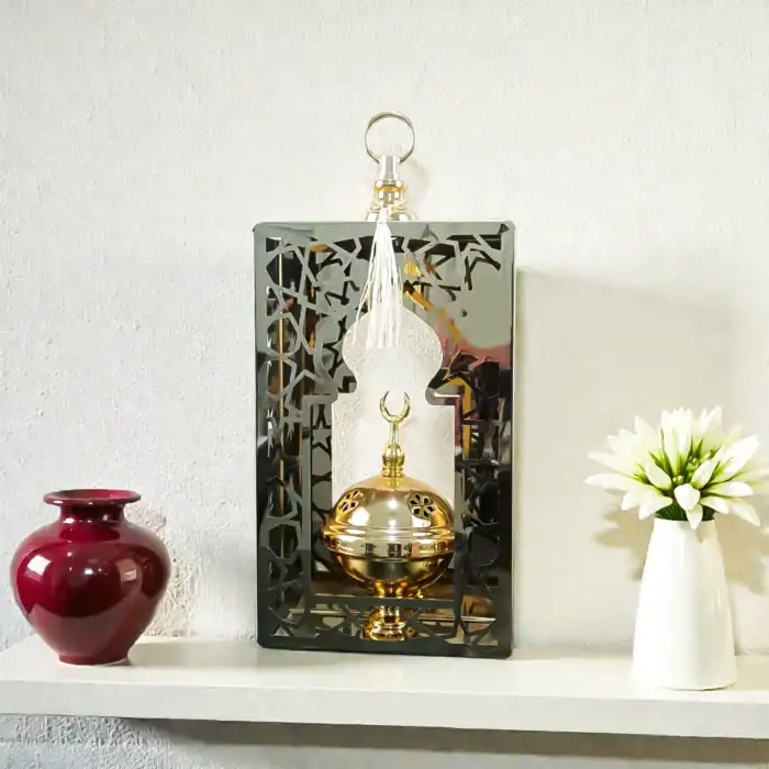 مبخرة ديكورية مستطيلة شكل هلال – لون ذهبي فاخر – حجم 30×15 سم