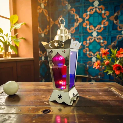 فانوس نحاس ديكوري رمضاني بإضاءة ملونة – مقاس 35×8 سم
