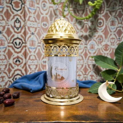 فانوس نحاس مضيء بتصميم كلاسيك – ديكور رمضان 22×13 سم