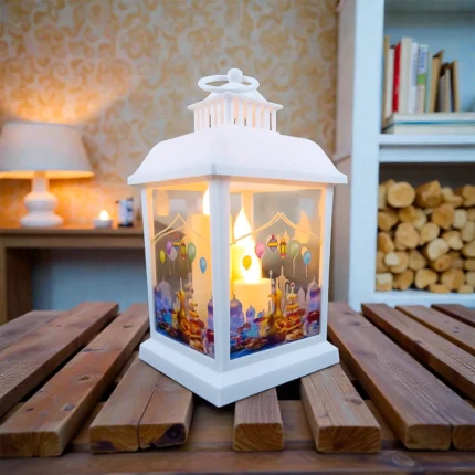 فانوس تركي أكريليك أبيض بتصميم 3 شمعات – ديكور رمضاني مضيء مقاس 23×10.5 سم