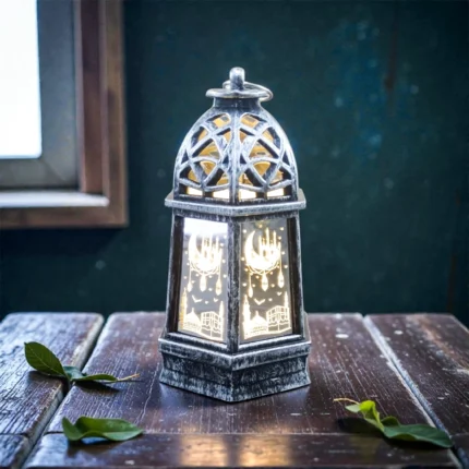 فانوس استاند صغير أنتيكة بتصميم رمضاني – حجم 12 سم