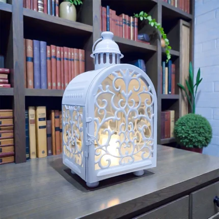 فانوس ديكور منزلي شكل بيت لون أبيض – مقاس 27×14×12 سم