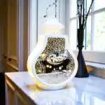 فانوس تركي أكريليك بيضاوي متوسط الحجم لون أبيض – 17×12 سم