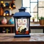 فانوس تركي أكريليك إسود بتصميم 3 شمعات – ديكور رمضاني مضيء مقاس 23×10.5 سم