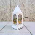 ⁦فانوس تركي أكريليك ستاند صغير أبيض – ارتفاع 19 سم وقاعدة 7.5 سم | ديكور رمضان أنيق⁩ - الصورة ⁦3⁩