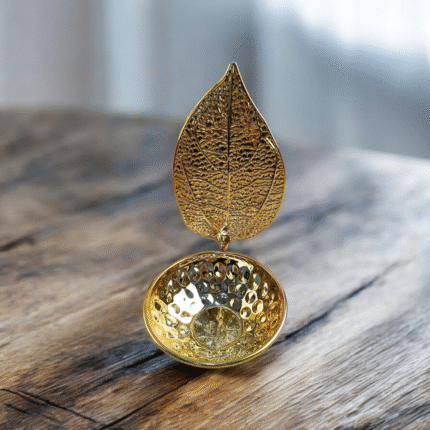 تمارة ذهبي فاخرة 10×18 سم – علبة تمر أنيقة للتقديم والضيافة