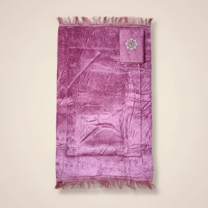 بوكس تهادوا تحابوا 3 قطع – لون كشمير - مصلى مبطن فاخر + مصحف + سبحة كريستال | هدية إسلامية راقية