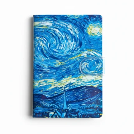 نوتة جيب بتصميم لوحة ليلة النجوم – مقاس 14.5×6.5 سم بغلاف فني أزرق أنيق
