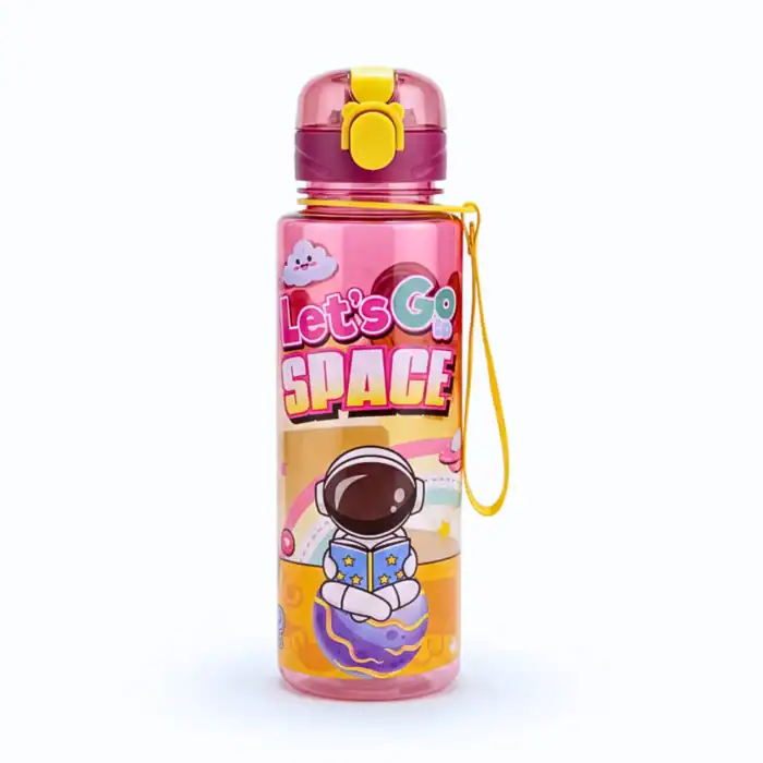 زجاجة مياه أطفال 1000 مل بتصميم Let's Go Space – ارتفاع 23.5 سم × قطر 7 سم بغطاء محكم وحزام يد
