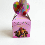 علبة توزيعات عيد للأطفال بتصميم عيد مبارك مع بالونات ملونة – بوكس هدايا العيد للحلوى والهدايا