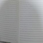 ⁦نوت استيك بتصميم فراشات وزهور ملونة مقاس 21×14 سم – نوت بوك أنيق للمذاكرة والتخطيط اليومي⁩ - الصورة ⁦2⁩