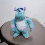 ⁦دبدوب شلبي 44 سم – دمية محشوة ناعمة للأطفال بتصميم لطيف وجودة عالية⁩ - الصورة ⁦2⁩