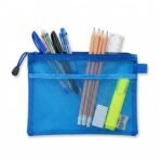 ⁦مقلمة شبك شفافة زرقاء 24×17 سم – مقلمة مدرسية عملية بسوستة للأقلام والأدوات⁩ - الصورة ⁦3⁩