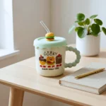 مج سيراميك بتصميم كرتوني لطيف بغطاء أخضر ومصاص زجاج 300 مل – كوب قهوة عصري Love Your Life بمقبض مميز - الصورة 2