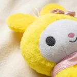 دمية ماي ميلودي قطيفة أصفر 25 سم – لعبة Plush My Melody بعرض 17 سم للأطفال - الصورة 2