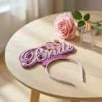 ⁦هيد باند Bride للعروسة بتصميم لامع أنيق – إكسسوار حفلات وخطوبة مميز بألوان متعددة⁩ - الصورة ⁦2⁩