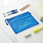 ⁦مقلمة شبك شفافة بسوستة عملية مقاس 17×24 سم – حافظة أقلام متعددة الاستخدامات بألوان مختلفة⁩ - الصورة ⁦4⁩