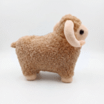 ⁦خروف عيد الأضحى المحشي فرو ناعم للأطفال – دمية Plush قطيفة بتفاصيل واقعية وملمس ناعم⁩ - الصورة ⁦4⁩