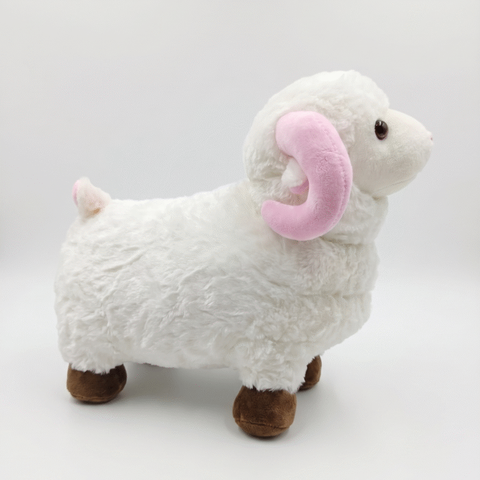 خروف محشي فرو ناعم للأطفال والديكور – دمية خروف Plush بتصميم أنيق لهدايا عيد الأضحى