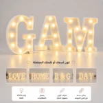 ⁦حرف G مضيء LED للديكور مقاس 21 سم – يعمل بالبطاريات بإضاءة دافئة⁩ - الصورة ⁦4⁩