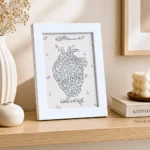 ⁦برواز أبيض 18×13 سم بتصاميم متنوعة – إطار صور وديكور أنيق مناسب للهدايا والمكاتب⁩ - الصورة ⁦3⁩