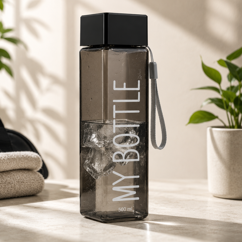 زجاجة مياه مربع اسود (1) زجاجة مياه مربعة MY BOTTLE سعة 500 مل بغطاء محكم وحبل حمل – لون أسود