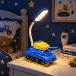 أباجورة مكتب أطفال بتصميم دبابة أزرق وبرتقالي LED – ذراع مرن – ارتفاع 28 سم وعرض 10 سم - الصورة 2