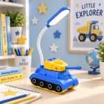 أباجورة مكتب أطفال بتصميم دبابة أزرق وبرتقالي LED – ذراع مرن – ارتفاع 28 سم وعرض 10 سم - الصورة 3