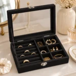 ⁦منظم إكسسوارات أسود بغطاء شفاف بمقاس 20 × 15 × 5 سم⁩ - الصورة ⁦4⁩