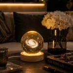 أباجورة كرة كريستال 3D بتصميمات فضائية متنوعة – إضاءة LED دافئة