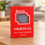⁦كوتشينة بلاستيك OKROYAL قابلة للغسل – ورق لعب بعلبة حمراء⁩ - الصورة ⁦2⁩
